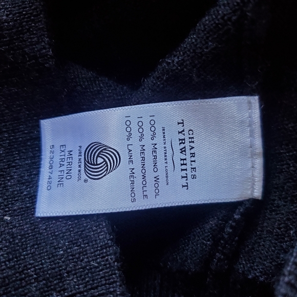 Charles Tyrwhitt Men's Black V-Neck Xtra Fine Merino Wool Sweater Sz S Preppy - Picture 11 of 12